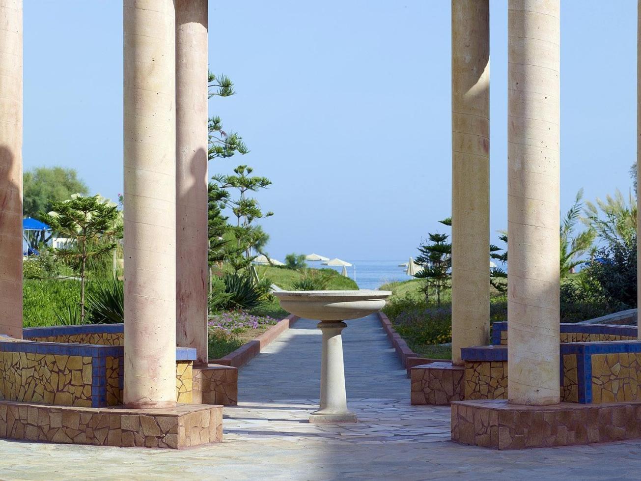 Orpheas Resort Hotel (Adults Only) Paralia Kourna エクステリア 写真