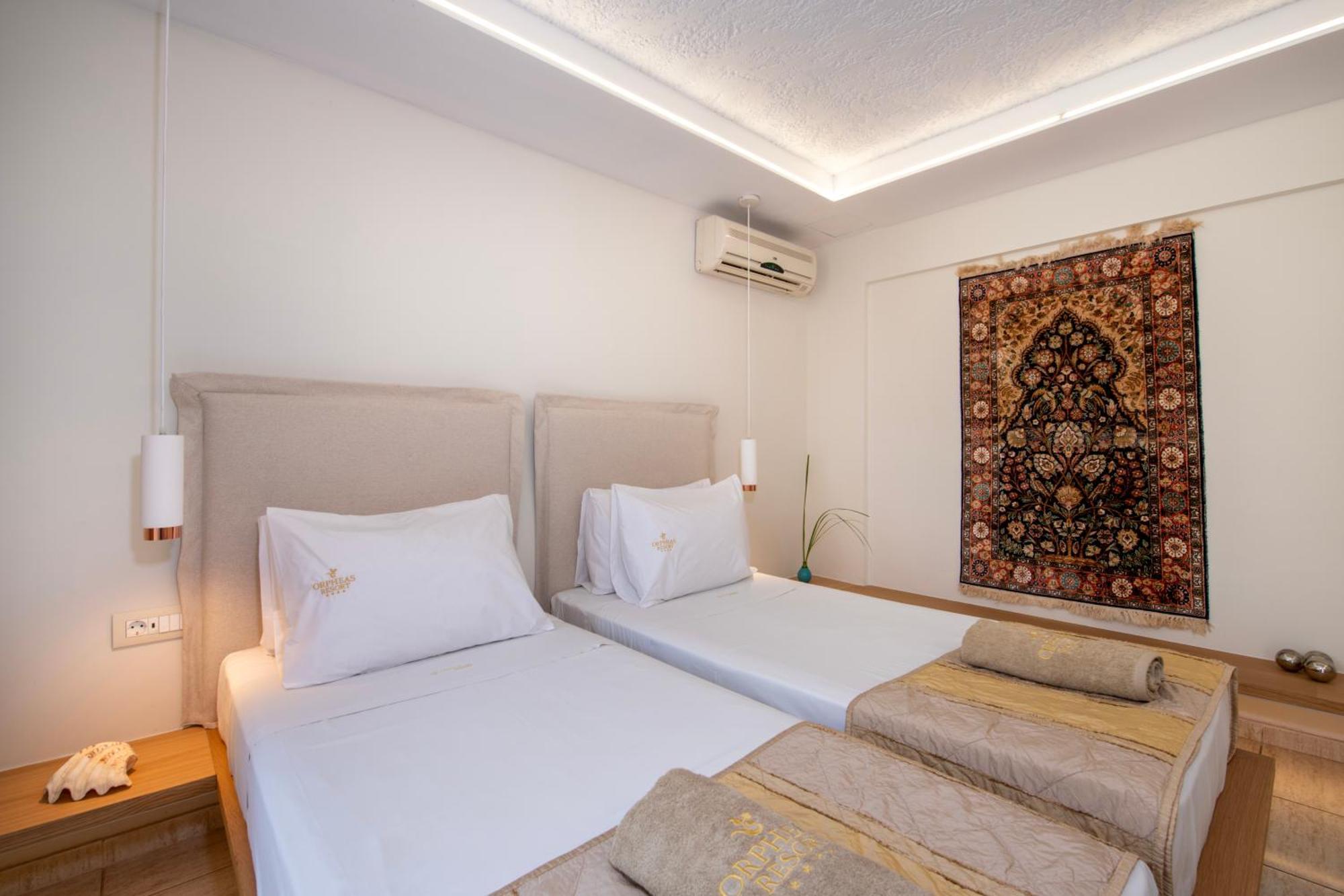 Orpheas Resort Hotel (Adults Only) Paralia Kourna エクステリア 写真