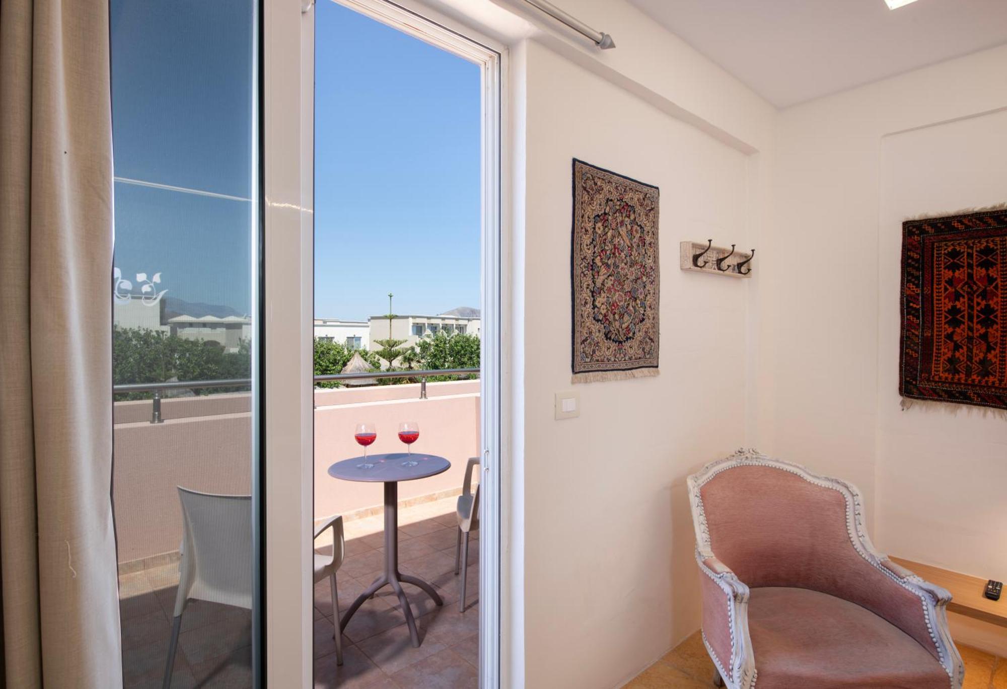 Orpheas Resort Hotel (Adults Only) Paralia Kourna エクステリア 写真