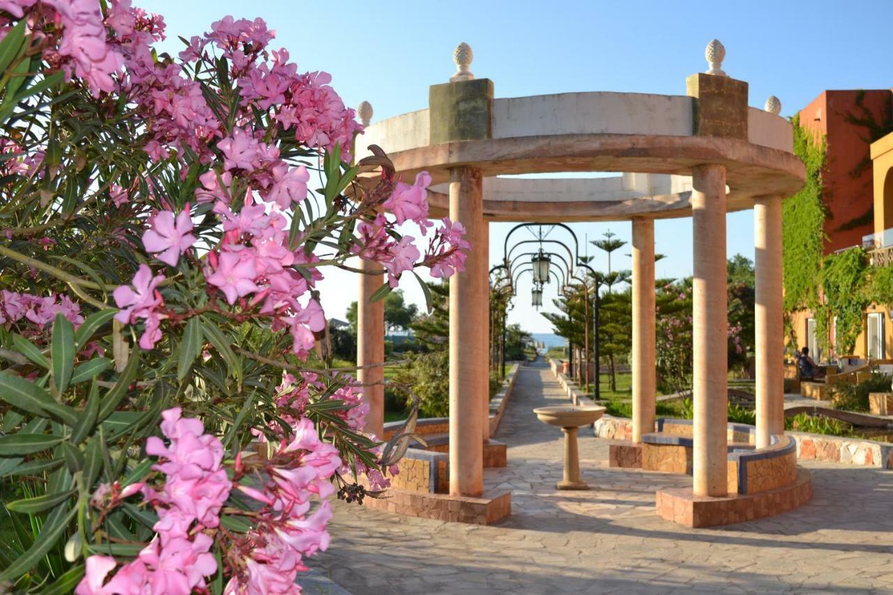Orpheas Resort Hotel (Adults Only) Paralia Kourna エクステリア 写真