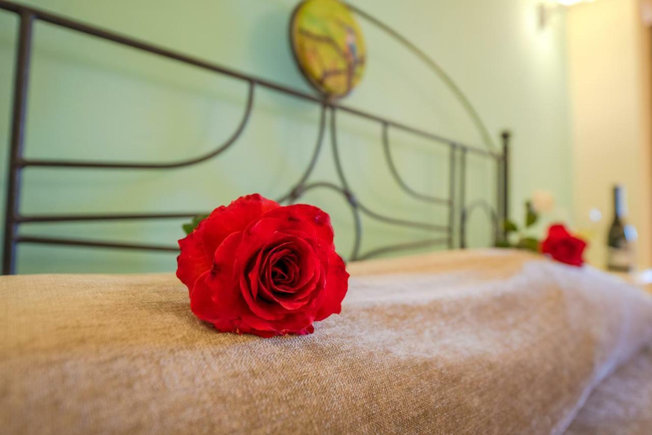 Orpheas Resort Hotel (Adults Only) Paralia Kourna エクステリア 写真